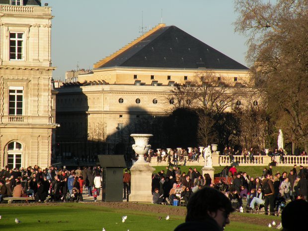  le Théâtre de l'Odéon, vu depuis le jardin du Luxembourg